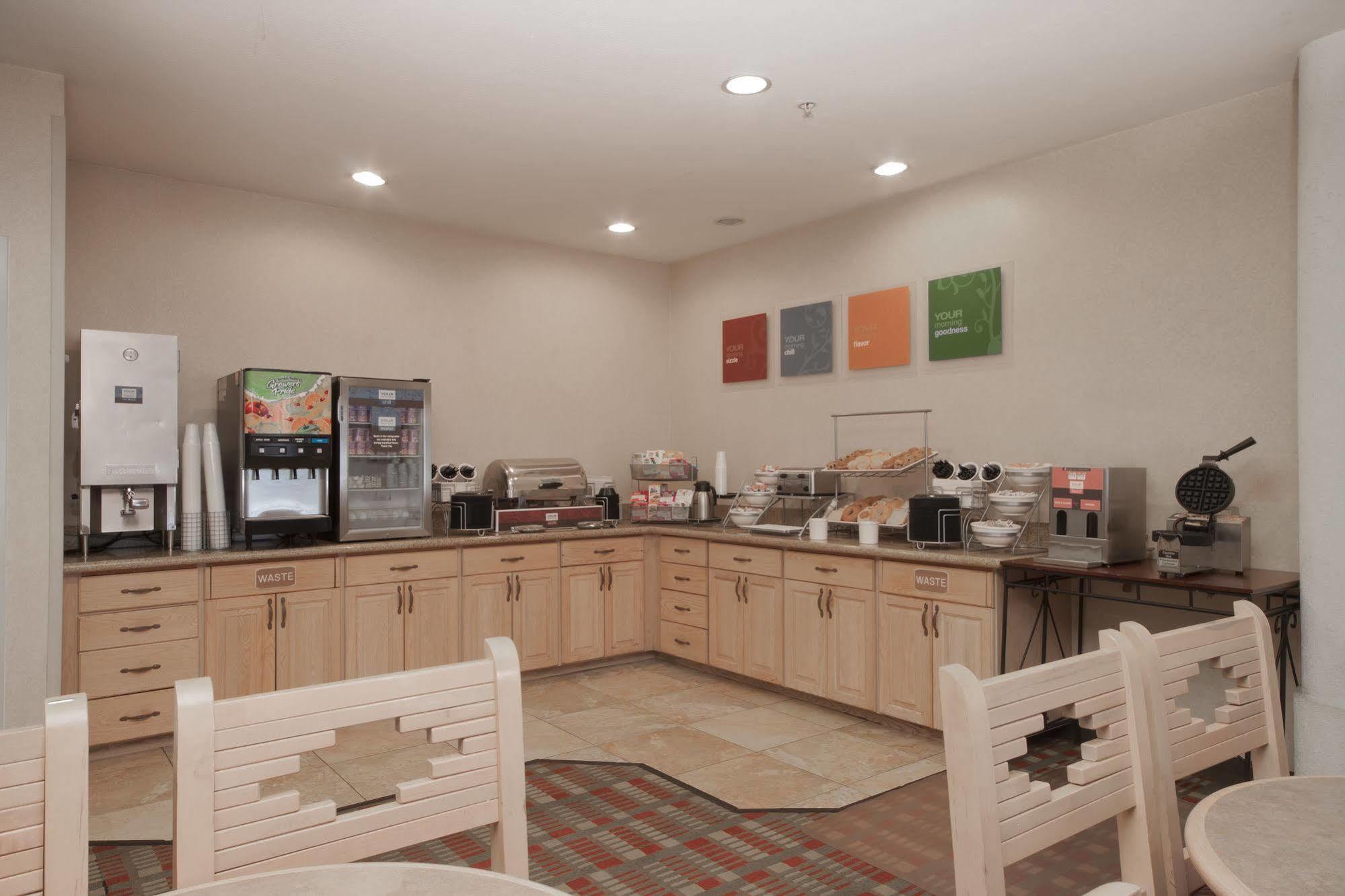 Comfort Suites Peoria Sports Complex Exterior foto